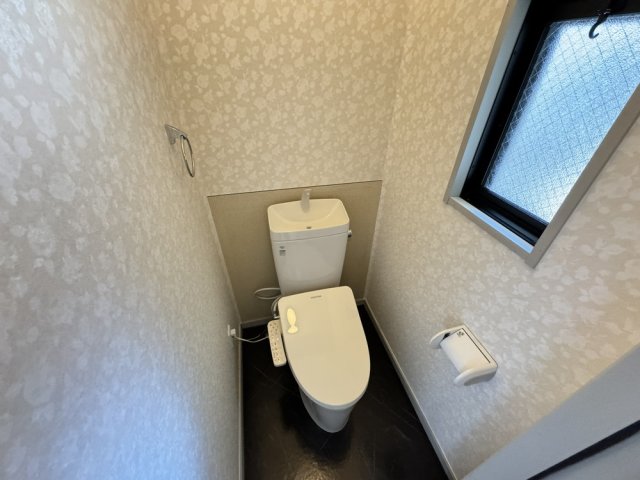 近鉄大阪線 高安駅 徒歩16分 2階建 築32年のトイレ写真