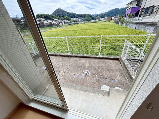 庭　簡単な家庭菜園も楽しめるお庭です