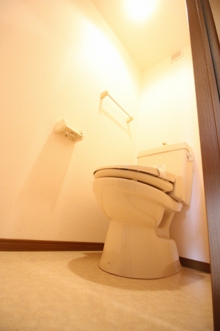 【モナリエコートIのトイレ】