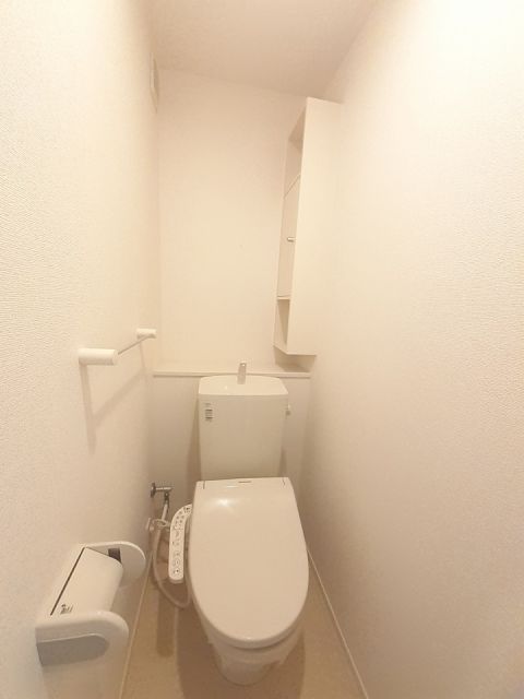【ウィステリア　トレリスのトイレ】