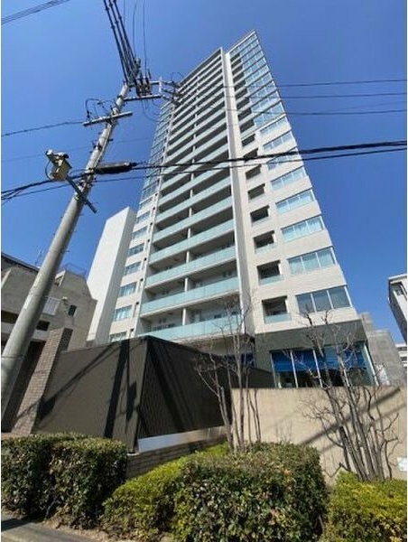 名古屋市千種区末盛通のマンションの建物外観