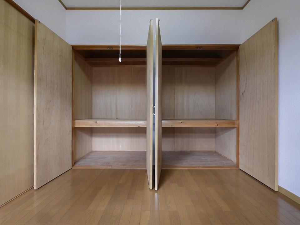収納　収納が広いので、大きな荷物もしっかり片付きます☆