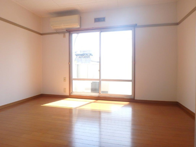 居室・リビング　図面と現状に相違がある場合には現状を優先