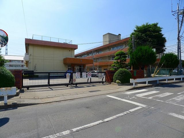 【チッタ　デラ　ステラＢの小学校】