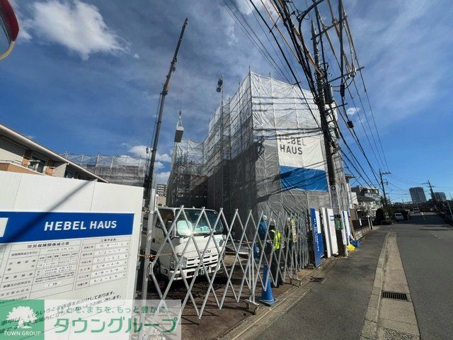 川崎市中原区苅宿のマンションの建物外観