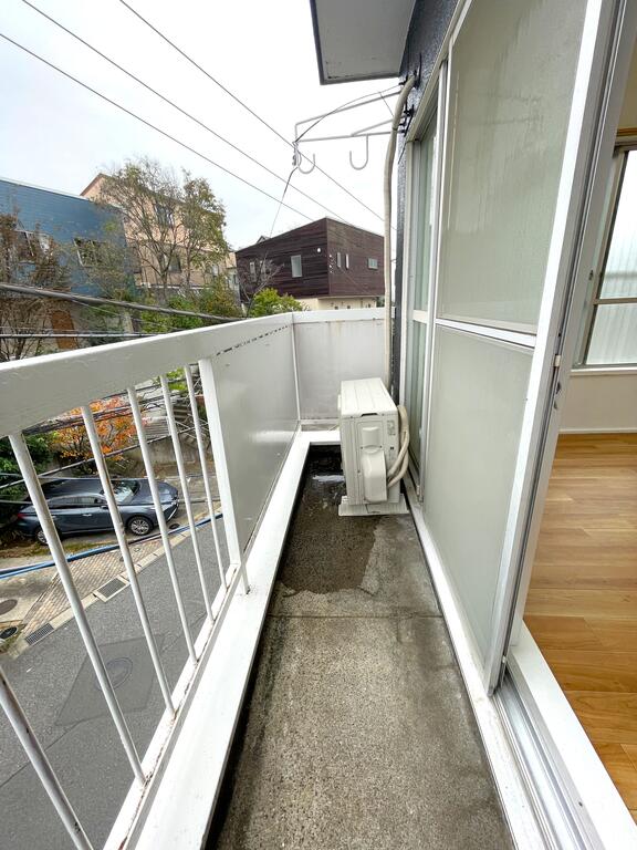 バルコニー　南向き日当たり良好