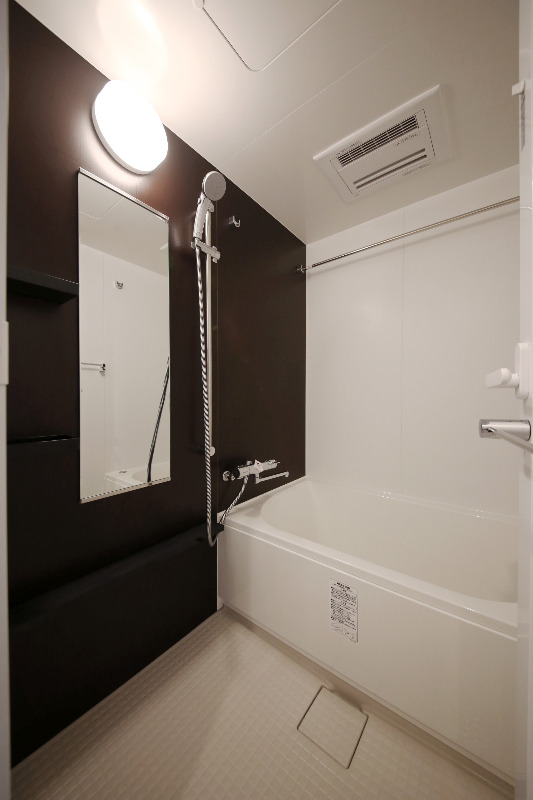 バス・シャワールーム　浴室暖房乾燥機付きバスルーム