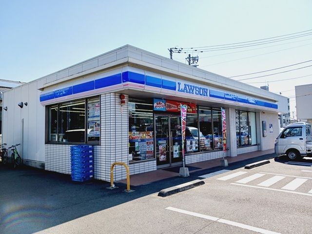 コンビニ　ローソン問屋町店様（コンビニ）まで290m