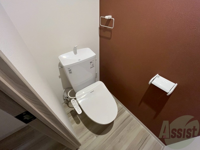 トイレ　こちらはトイレです。清潔感があり、安心して使用できます。