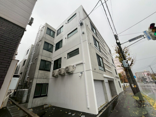 建物外観　完成予想パース　札幌市北区新琴似７条「Ｖｉｃｔｏｉｒｅ麻生」