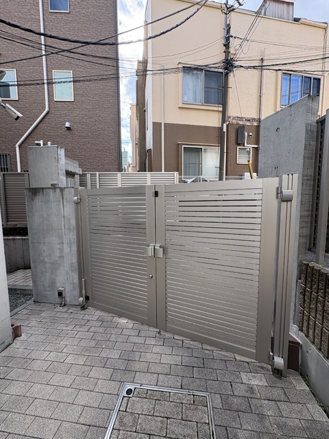 エントランス　入口エントランス