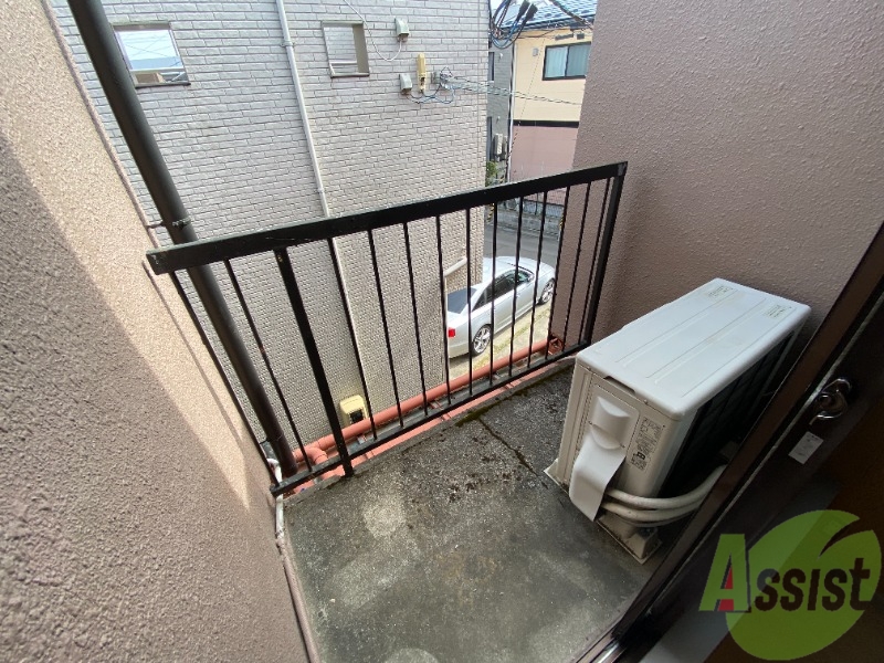 バルコニー　バルコニーはこんな感じです。イメージを掴んでください。