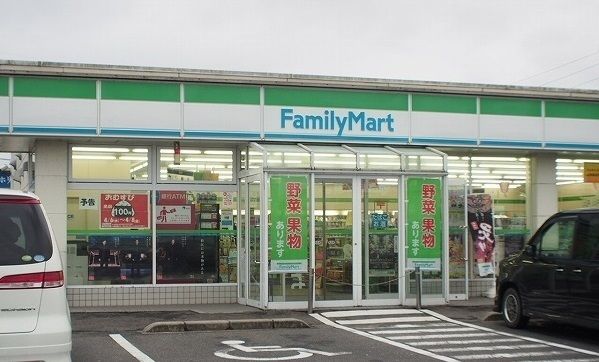 コンビニ　ファミリーマート玉造温泉店（コンビニ）まで1400m