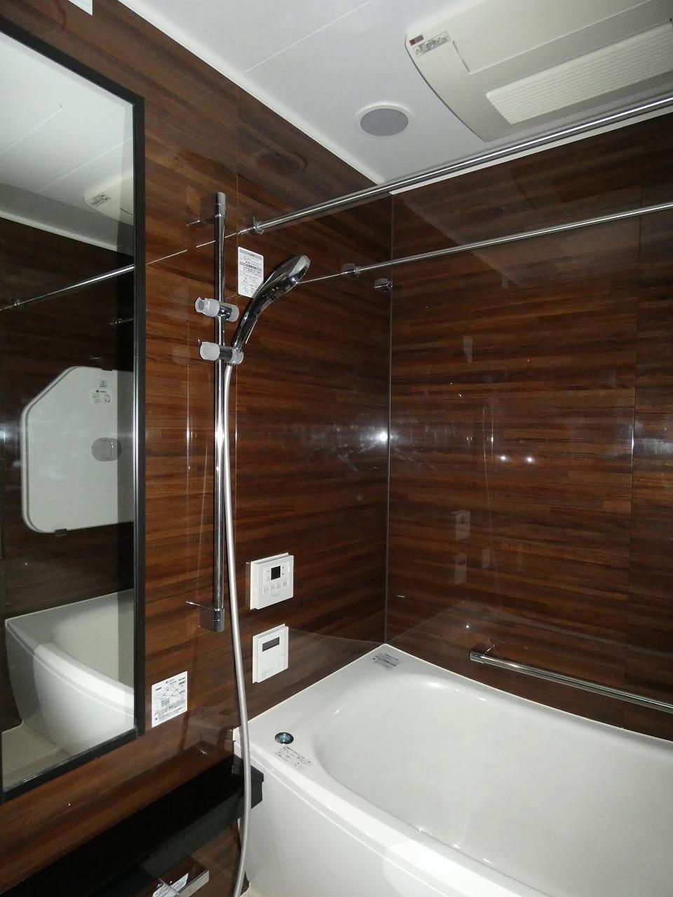 バス・シャワールーム　バス
