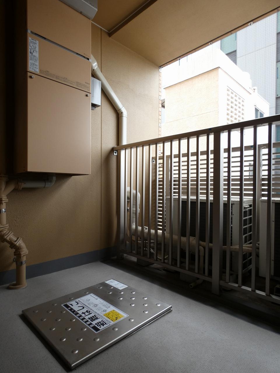 バルコニー　バルコニー