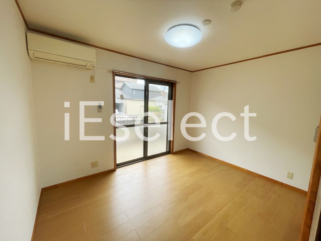 居室・リビング　明るくキレイな居室♪