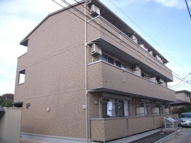 建物外観　オートロック付きのオシャレな建物。