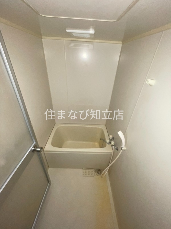 バス・シャワールーム　別室同型写真