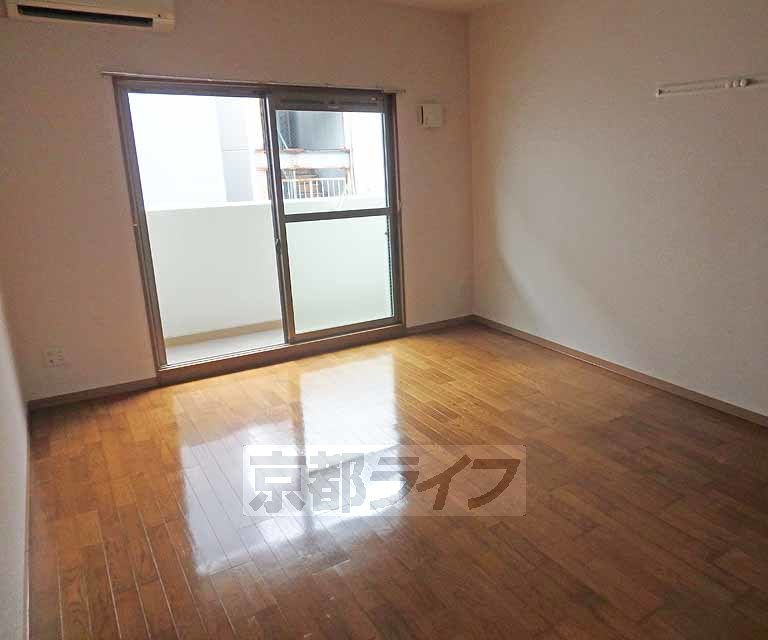 居室・リビング　アカルイお部屋～！