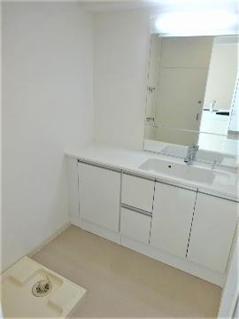 洗面設備　洗髪洗面化粧台