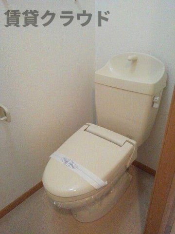 トイレ　コンパクトで使いやすいトイレです