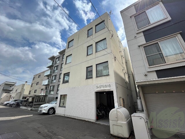 建物外観　札幌市北区北十五条西「Ｓ－ＳＴＵＤＩＯ」