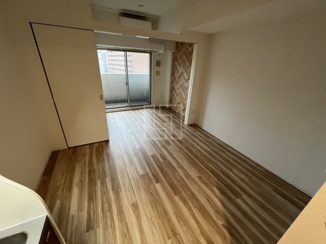 居室・リビング　セレニテ桜川駅前プリエ　リビング