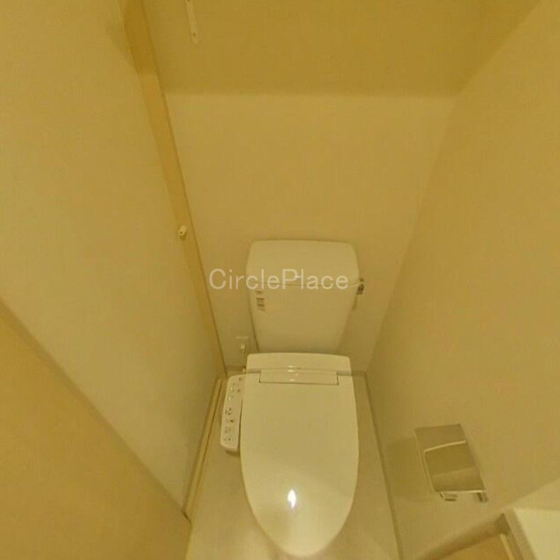 トイレ　温水洗浄便座