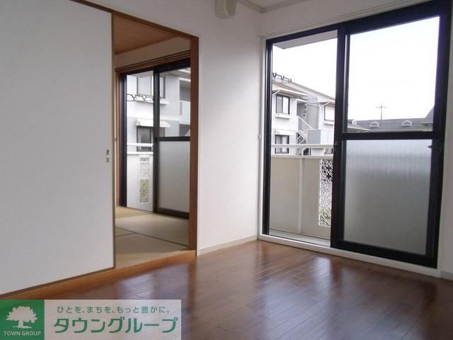 居室・リビング　日当りの良い居室