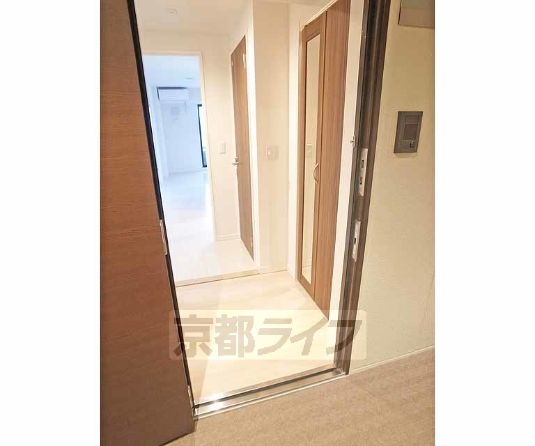 玄関　玄関からです！