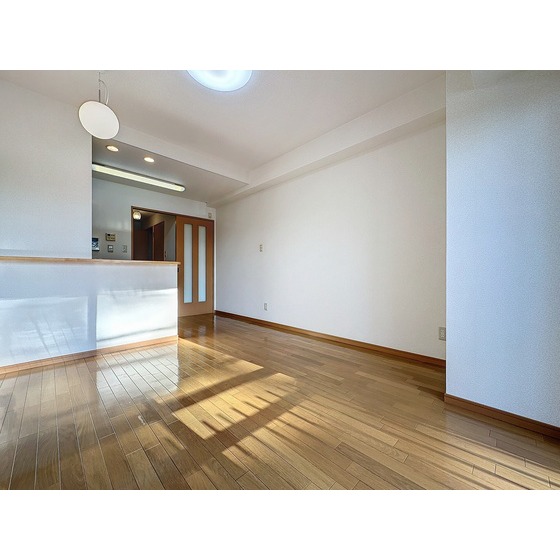 居室・リビング　※反転タイプです。