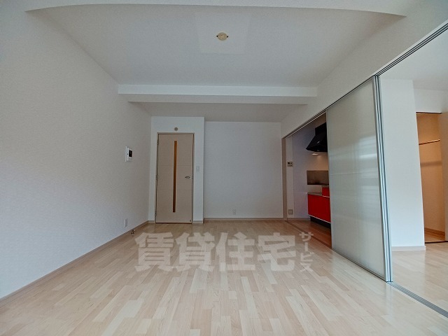 居室・リビング　同物件　別部屋