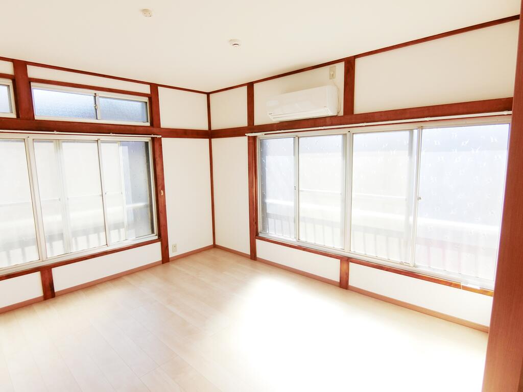 長谷川荘の居間写真
