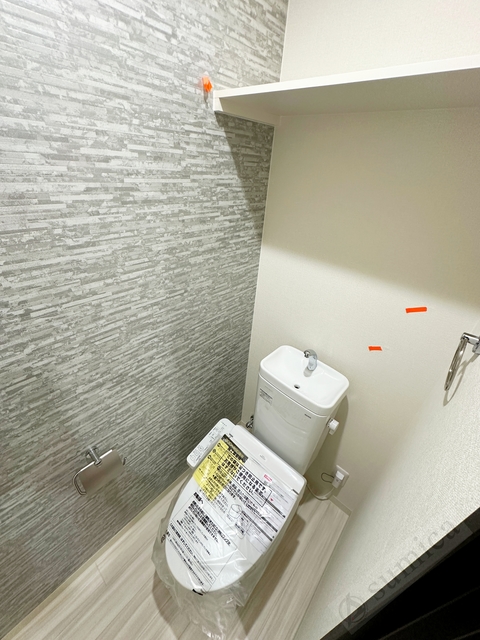 トイレ　温水洗浄便座付き♪♪