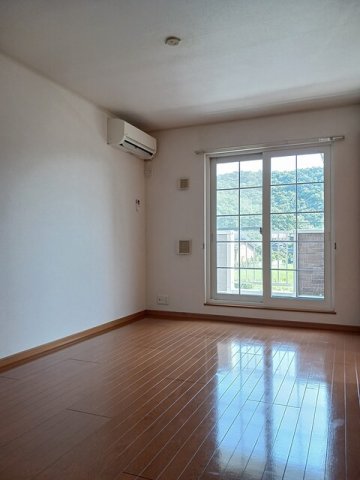 居室・リビング　ゆったりとした居間です