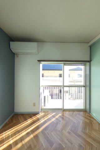 居室・リビング　同仕様