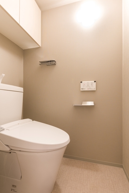 トイレ　※写真は同タイプ住戸です。