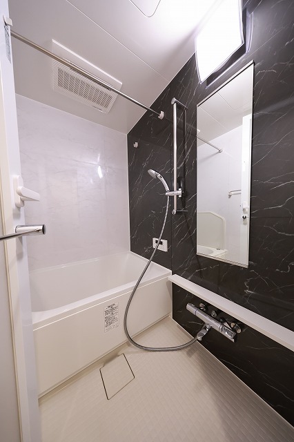 バス・シャワールーム　バス※別部屋参考写真