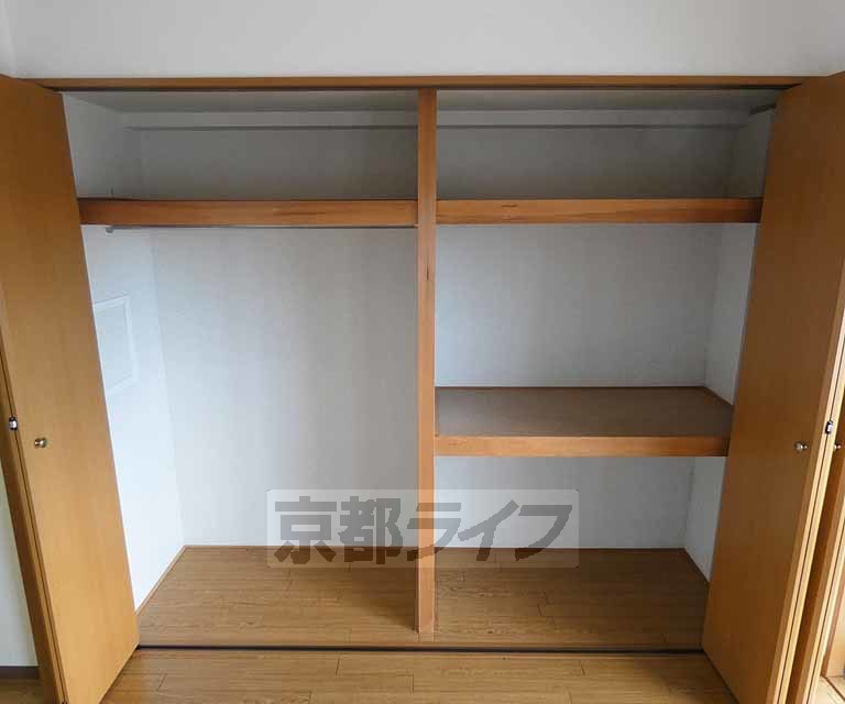 収納　リビング内クローゼットです。