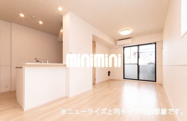 居室・リビング　類似物件のお写真です