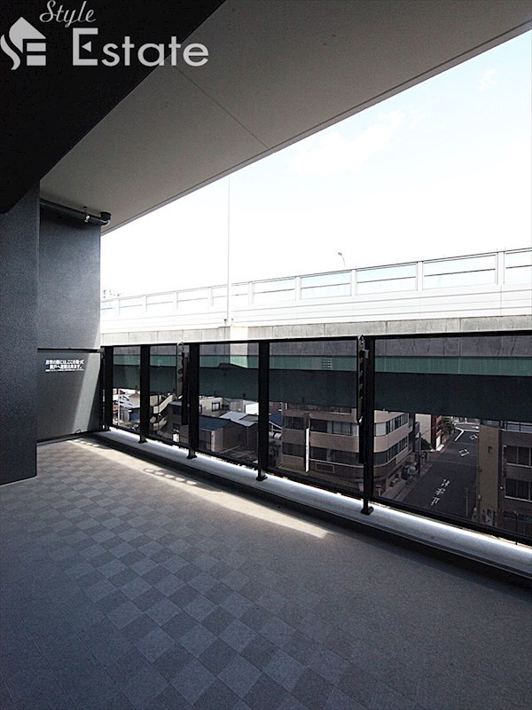 バルコニー　バルコニー