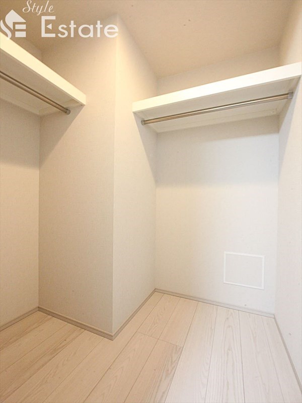 収納　ウォークインクローゼット