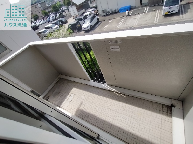 バルコニー　※別号室写真です