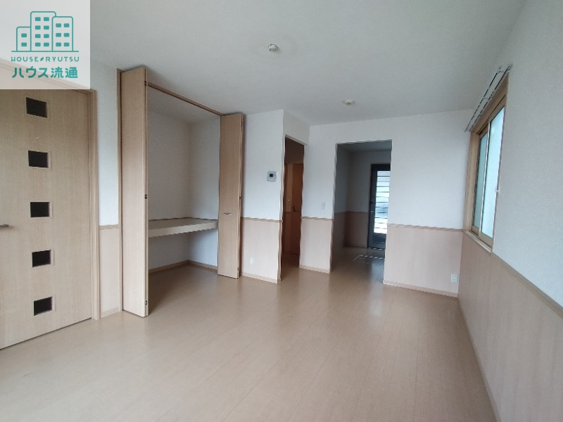 居室・リビング　※別号室写真です