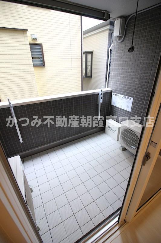 バルコニー　同物件別号室参考写真