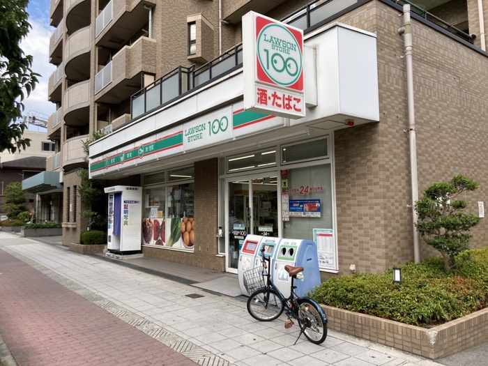 コンビニ　ローソンストア100田辺店（コンビニ）まで400m