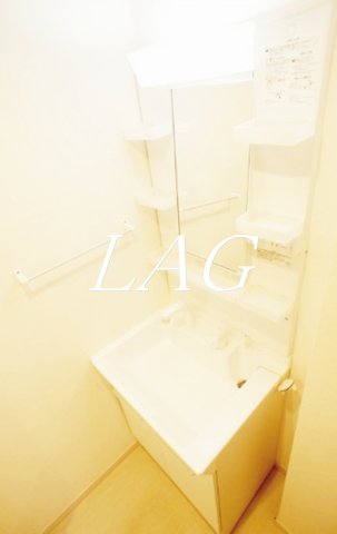 洗面設備　独立洗面台です。