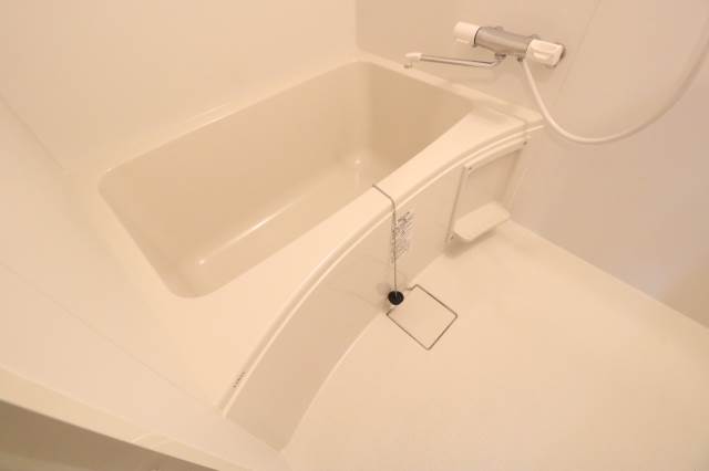 バス・シャワールーム　綺麗な浴室です♪