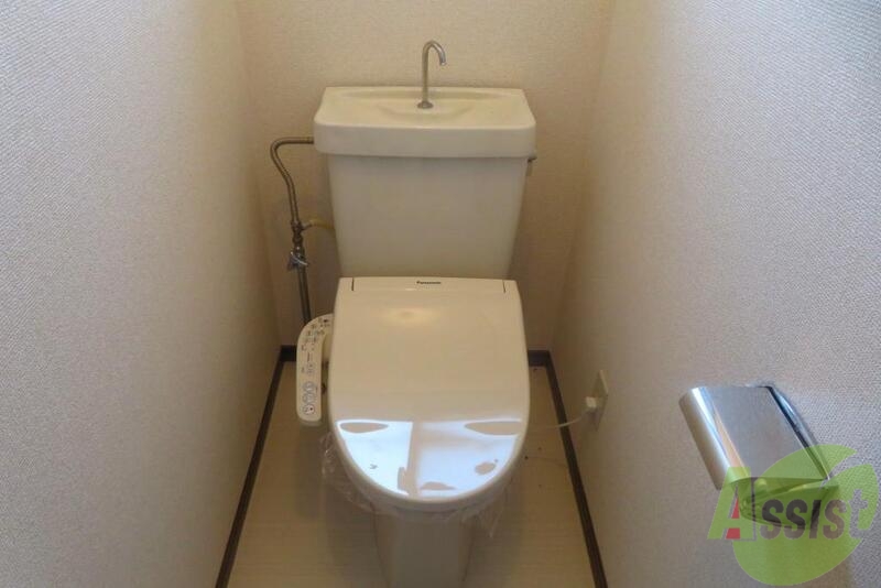トイレ　トイレも使い勝手がよさそうな感じできれいです。