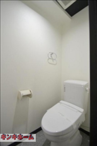 トイレ　写真は同タイプの別のお部屋です。